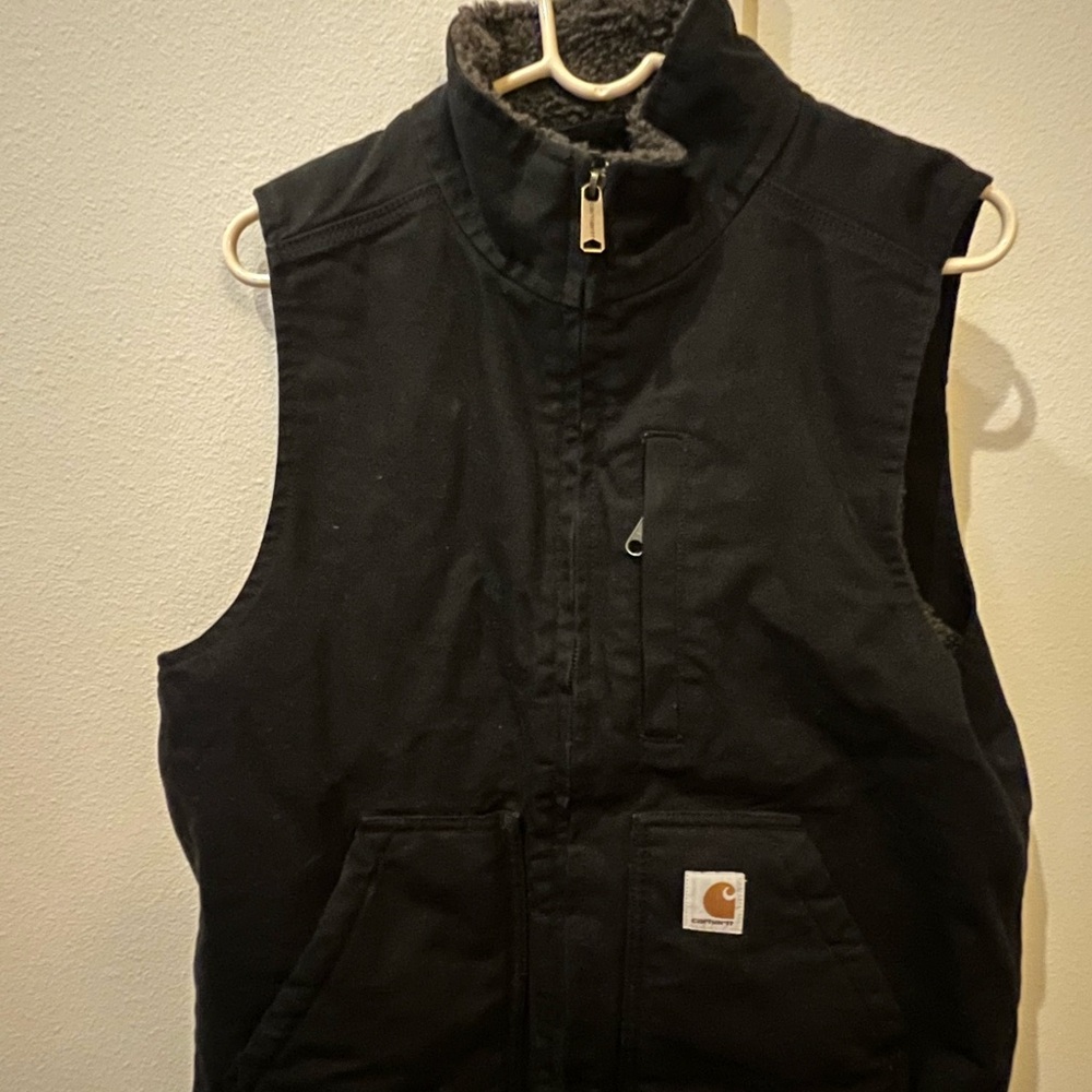 Rare discontinued Carharrt work vest.